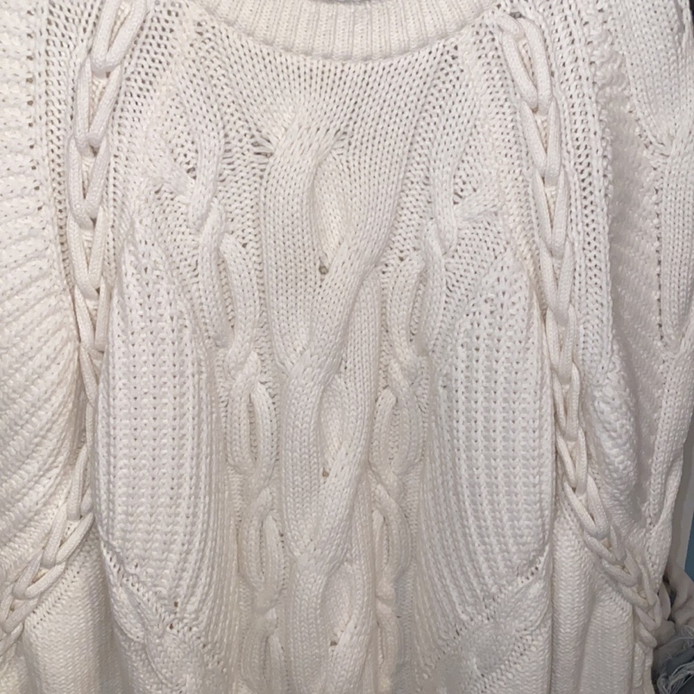 Oversized Cable Crew Sweater NWOT - Picture 8 of 10